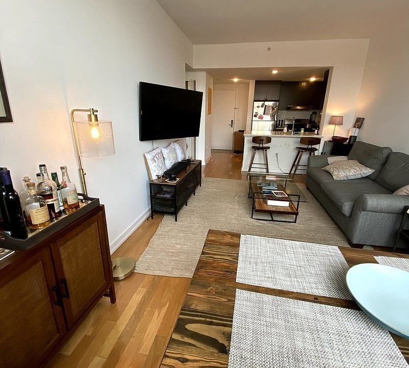1st image of 50 N 5th St APT E7r