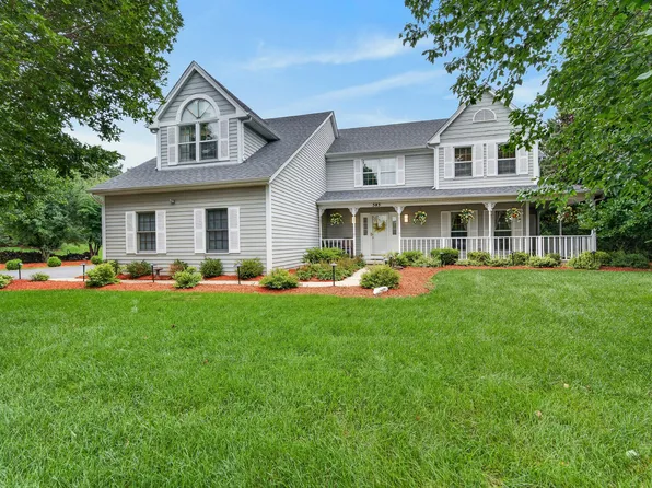 583 Running Deer Ln, Gilberts, IL 60136