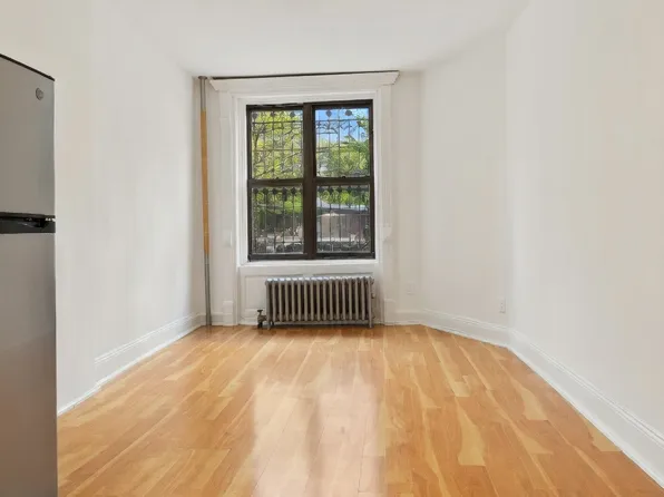 220 West 122nd Street image 1 of 4