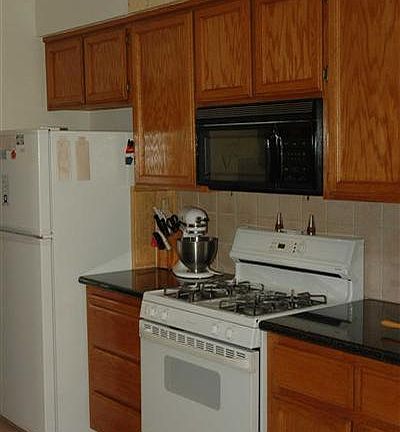 5th image of 256 Cole Ct