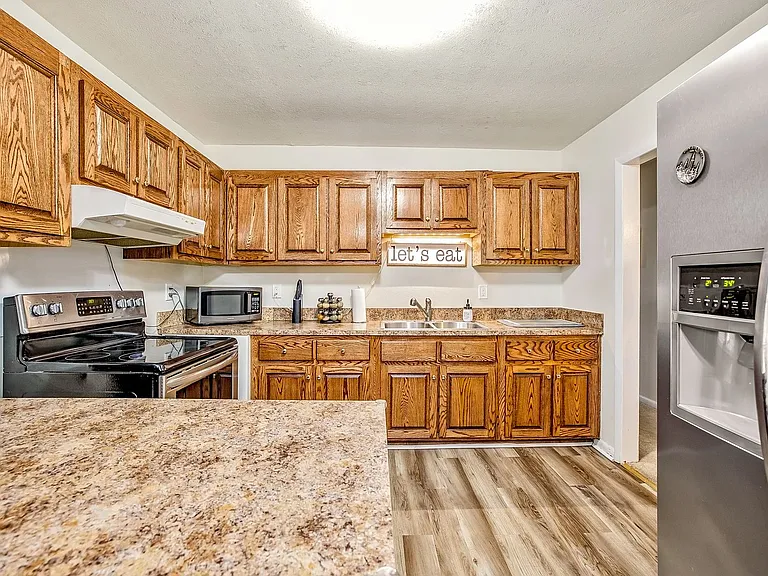 6132 Dandy Loop Rd — Photo 12
