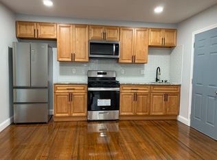 19 Park St #1, Salem, MA 01970