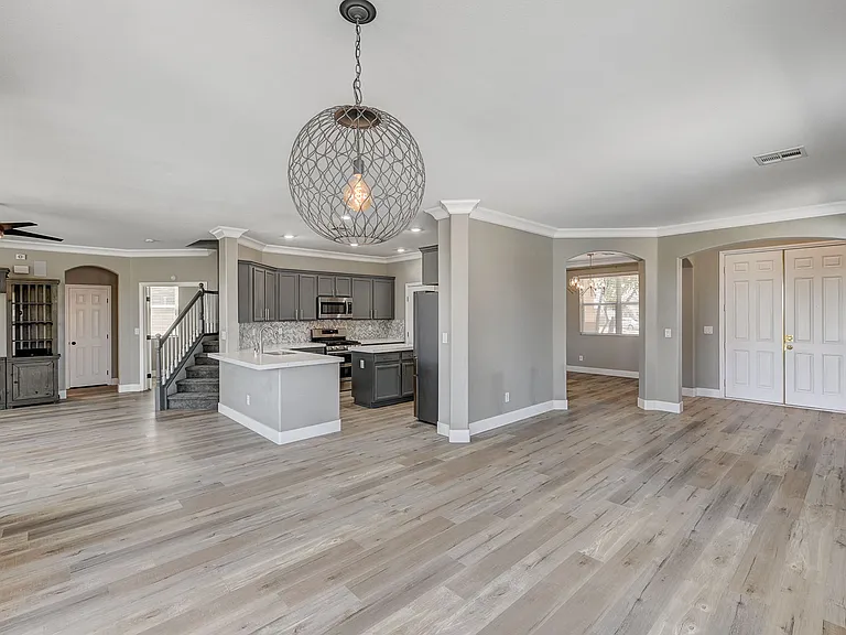 9610 Hawk Cliff Ave11_06012026