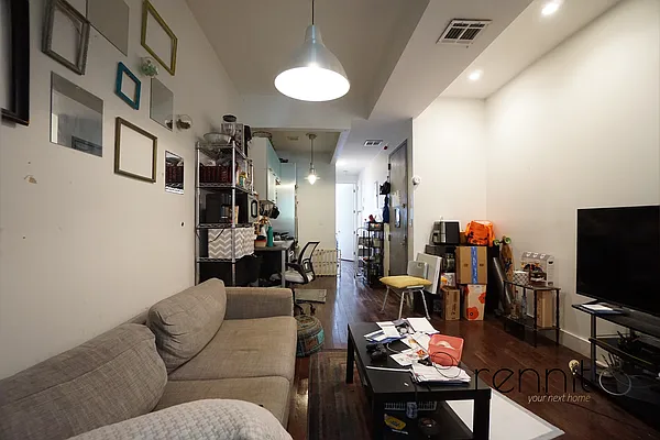 Rented by Rennit Inc. | media 2