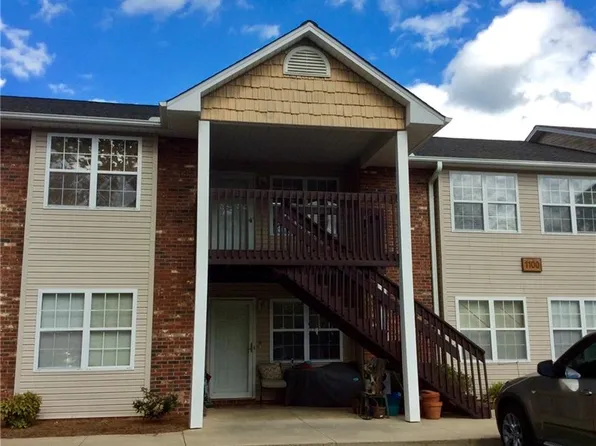 1112 Westbrook Ct, Archdale, NC 27263