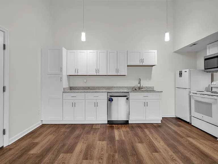 133 Hampton Club Dr #3 — Photo 7