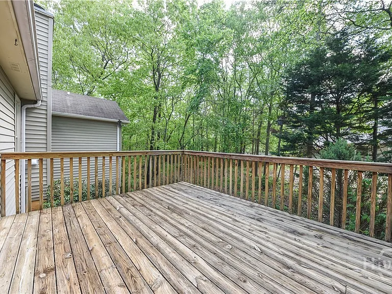 250 Brickleberry Rdg — Photo 39