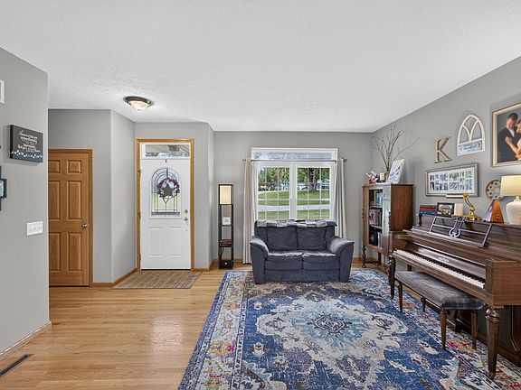 5th image of 20777 Walnut Dr