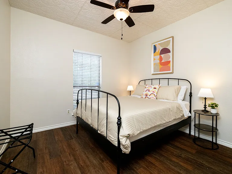 Bedroom #2- luggage rack available