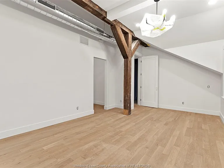 247 Brock St #401 — Photo 24