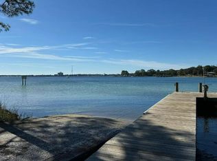 31 Maple Ave, Shalimar, FL 32579