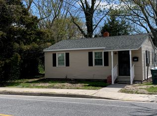 102 Flower St, Berlin, MD 21811
