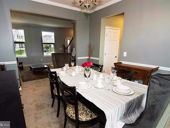 5th image of 23 Perth Dr