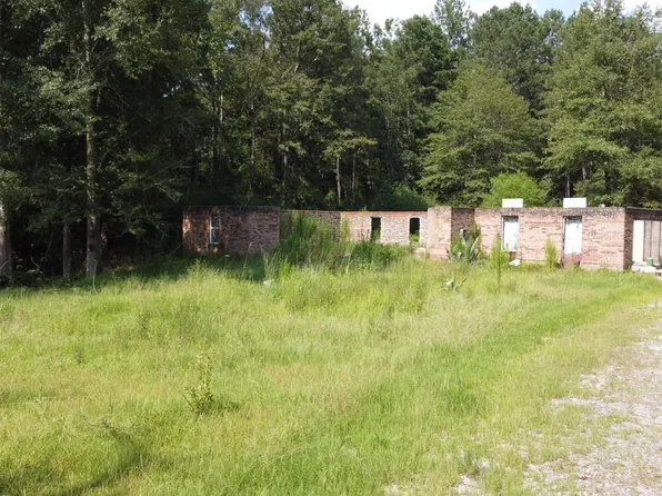 412 Pecan Grove Rd, Ellisville, MS 39437