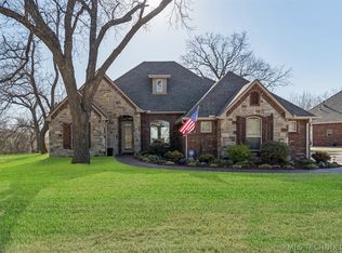 22013 Countryside Dr, Claremore, OK 74019