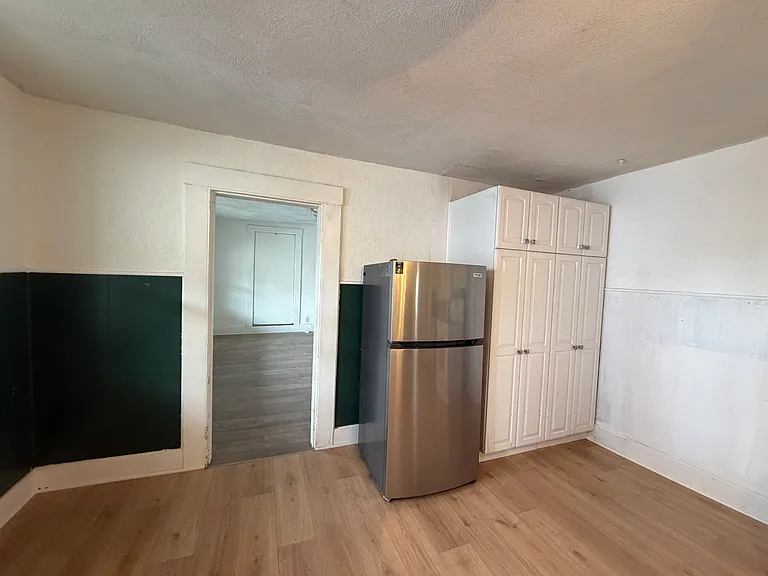 64 Elm St #2 — Photo 8