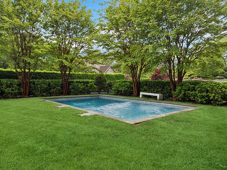 21 Cooper Ln — Photo 3