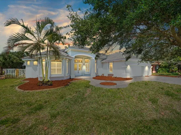 2025 Canterbury Dr, Indialantic, FL 32903