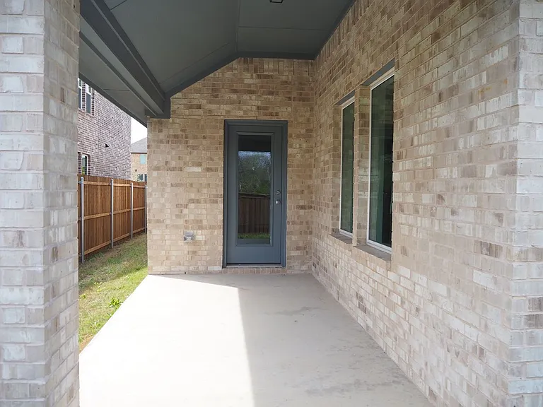 2201 Yellowhammer Rd — Photo 32