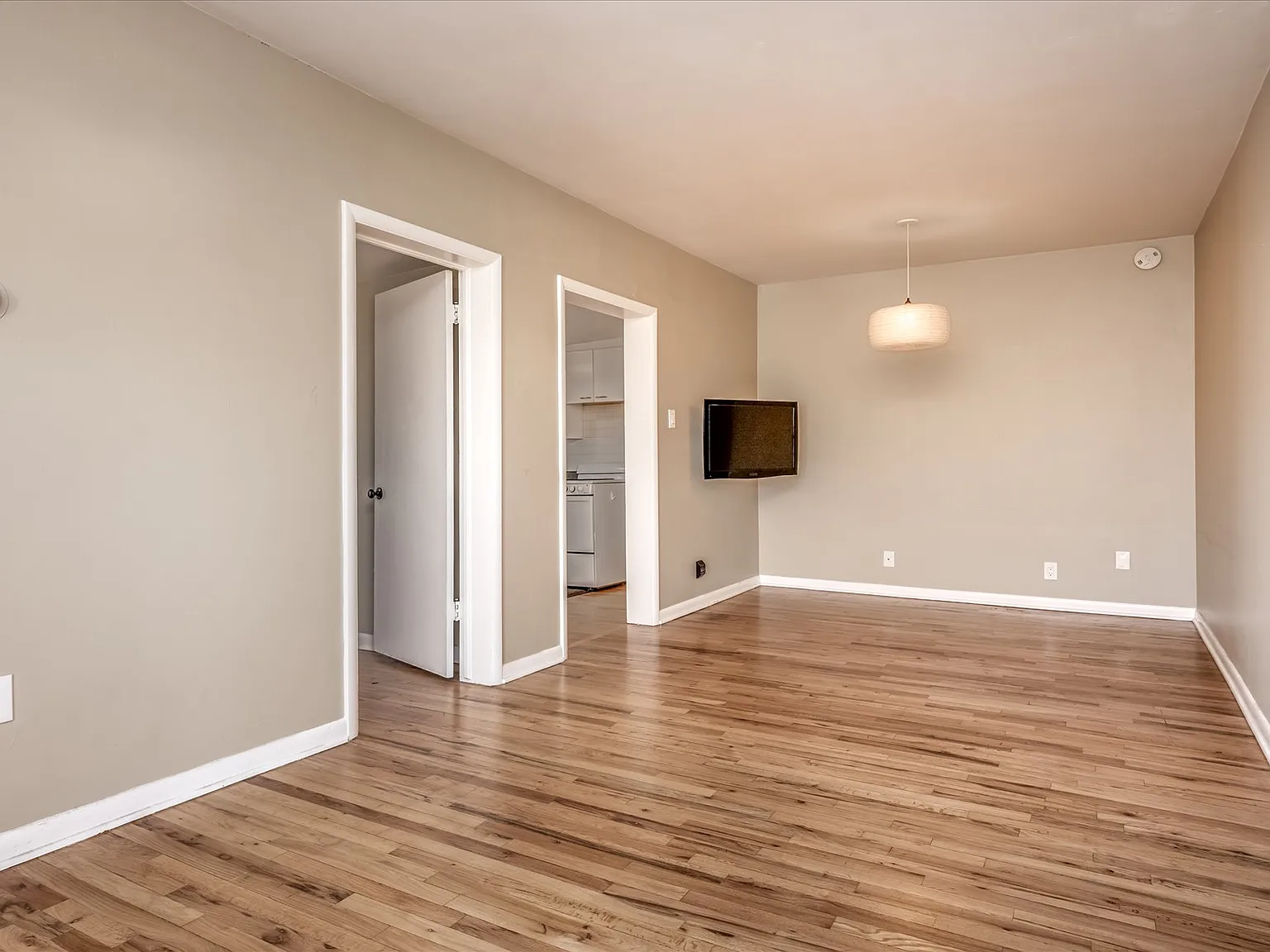 5050 Newton Street — Photo 3