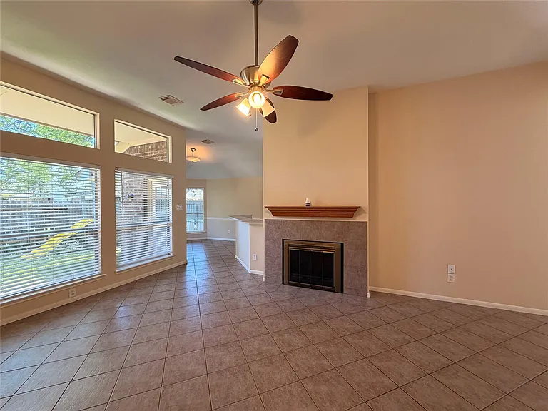 6518 Smoke Tree Ln — Photo 9