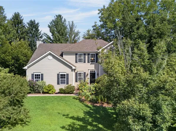 4720 Janet Ln, Bethlehem, PA 18017