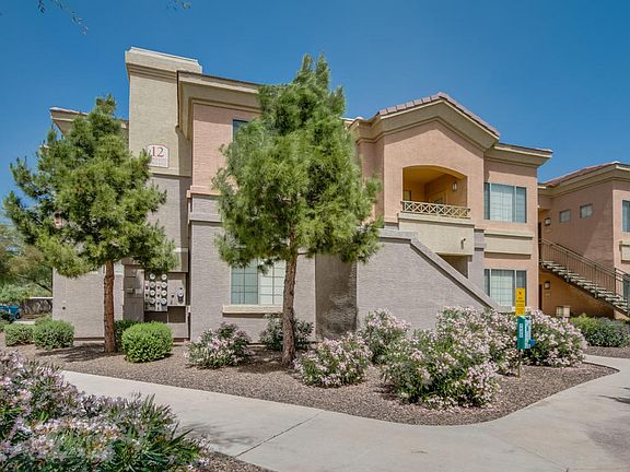5th image of 1941 S Pierpont Dr #2064