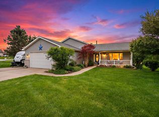 8262 Heron Lake Rd, Saint John, IN 46373