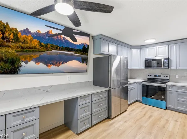 208 Orland St APT 10, Las Vegas, NV 89107
