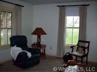 236 E Oakview Rd, Asheville, NC 28806