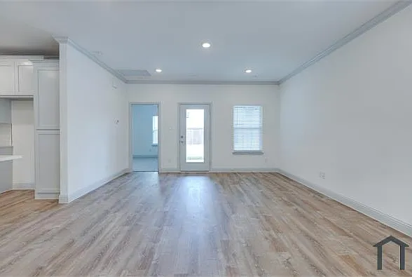 309 Braves Way — Photo 5