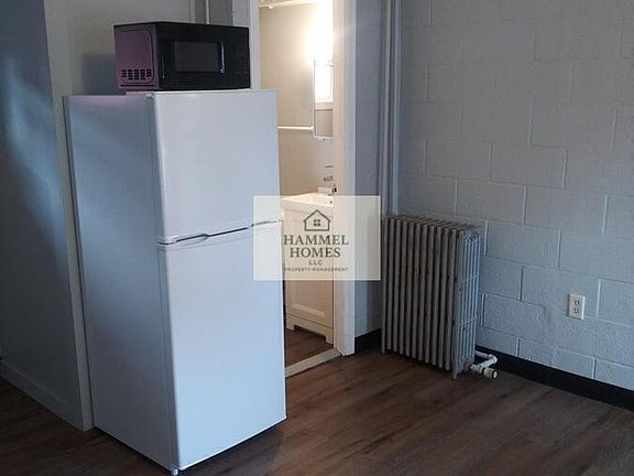 5th image of 1520 S Main St #7