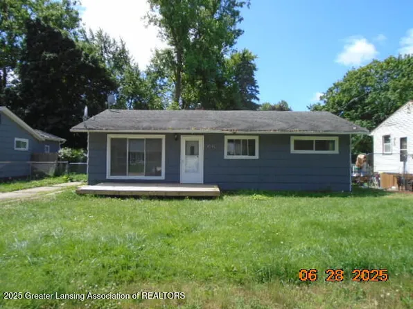 1931 Ferrol St, Lansing, MI 48910