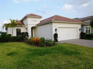 3754 Canopy Cir, Naples, FL 34120