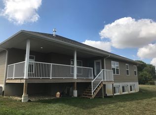 504 Macy Ln, Chatham, IL 62629