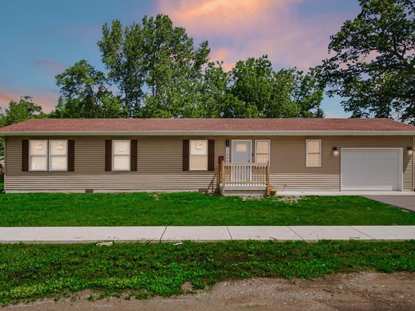 2689 Cass St, Lake Station, IN