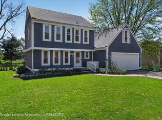 1916 Maple Shade Dr, Williamston, MI 48895