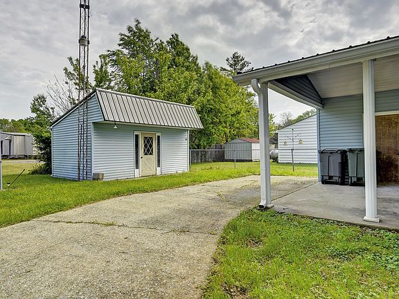 3rd image of 307 Reasor Ave
