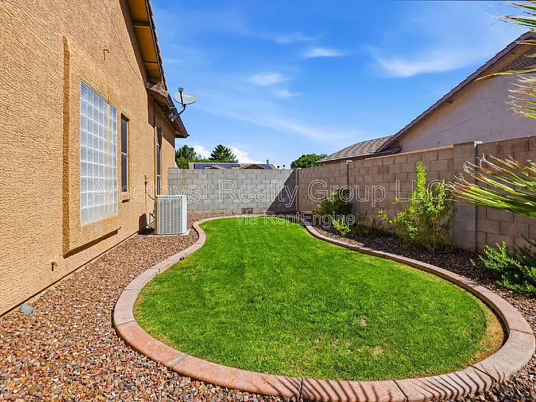 7017 W Greenbriar Dr — Photo 50