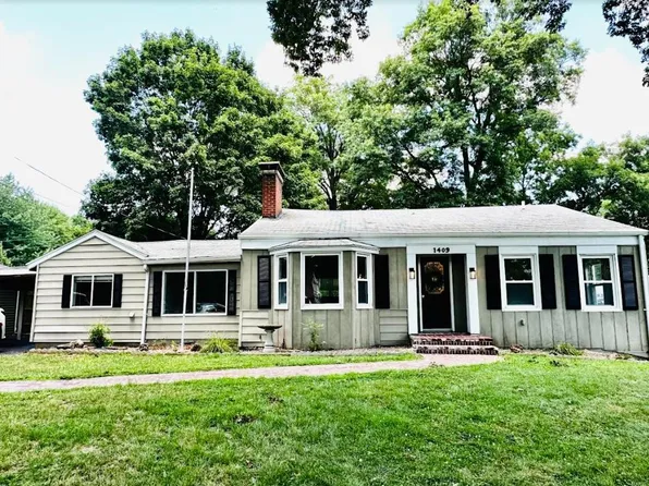 1409 Prairie Ave, Belleville, IL 62220