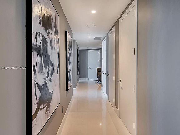 3rd image of 18555 Collins Ave #3502