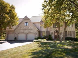 1215 NE Edgehill St, Lees Summit, MO 64064