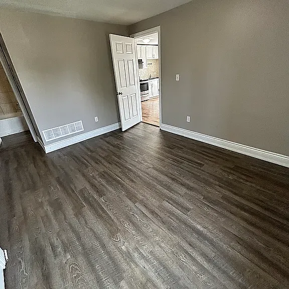 470 King St W #1 — Photo 5