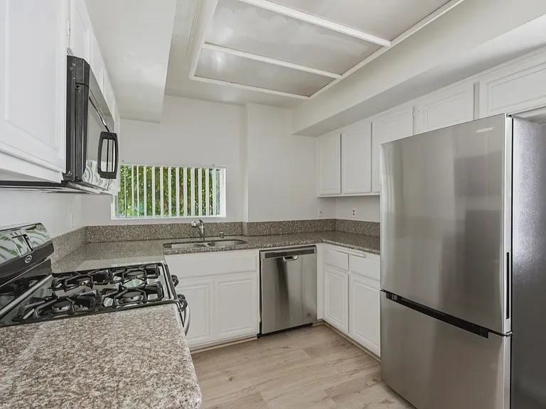 4148 Whitsett Ave #109 — Photo 3