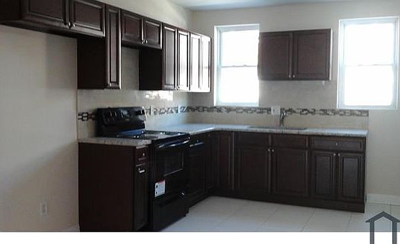 3rd image of 6514 N Bouvier St