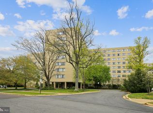 6621 Wakefield Dr APT 303, Alexandria, VA 22307
