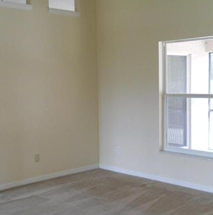 4th image of 30926 Saffron Ave
