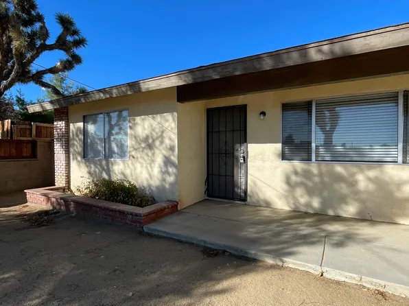 7190 Airway Ave APT A, Yucca Valley, CA 92284
