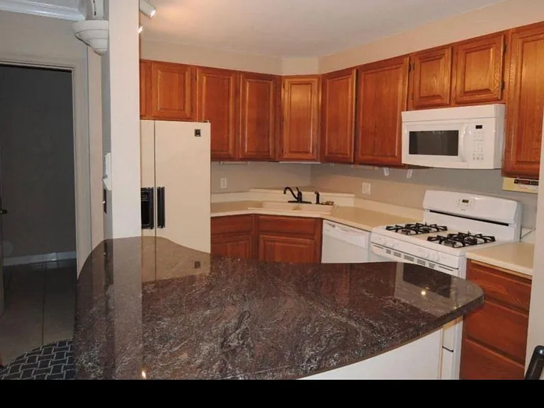 6670 Vernon Ave #316 — Photo 1