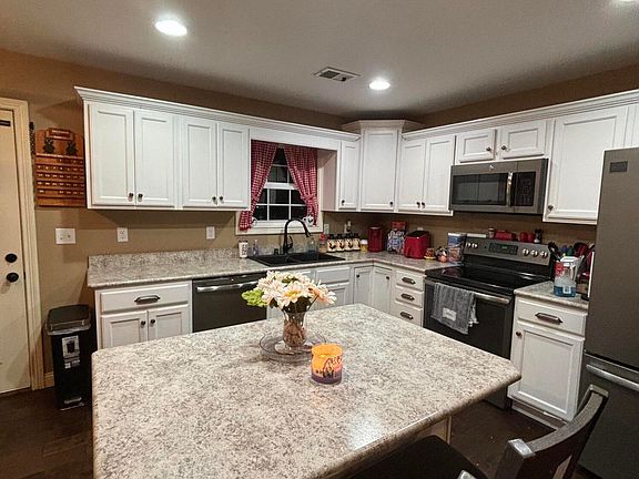 4th image of 121 Chattanooga Dr